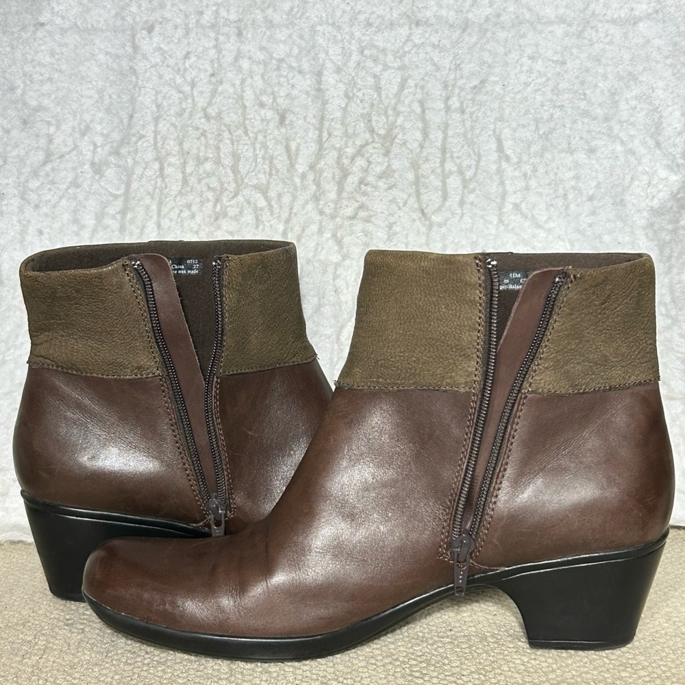 Clarks Womens Ingalls Dover 2-Tone Brown Leather/Suede Ankle Boot Shoes SZ 11M - Picture 8 of 12